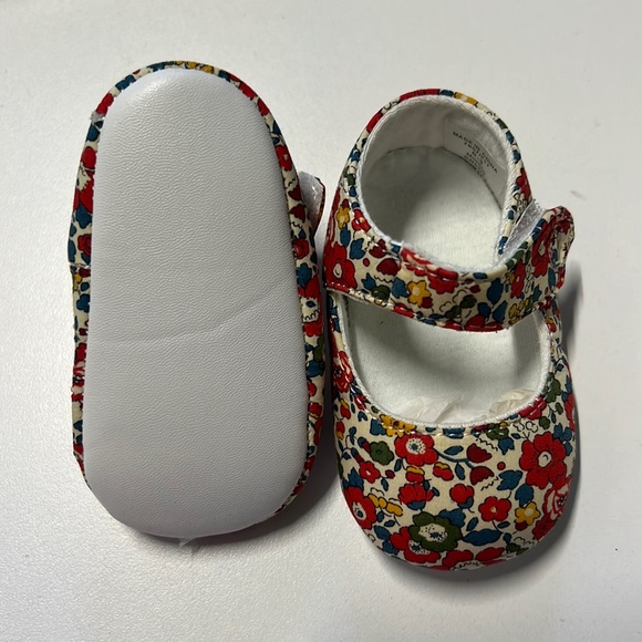 Edgehill Collection Babies White Multi-Color Floral Print Prewalkers Shoes, NWT! - Picture 2 of 4